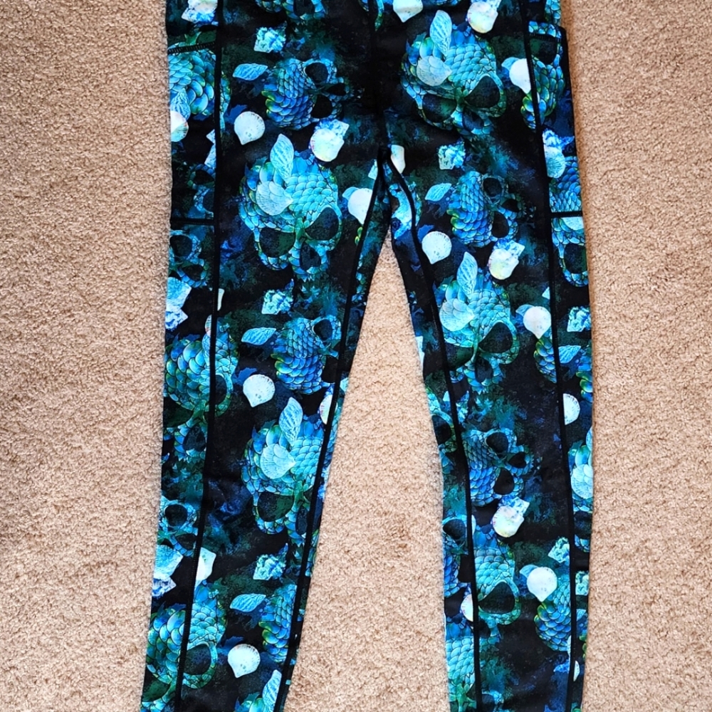 Women's CVG Leggings Size M